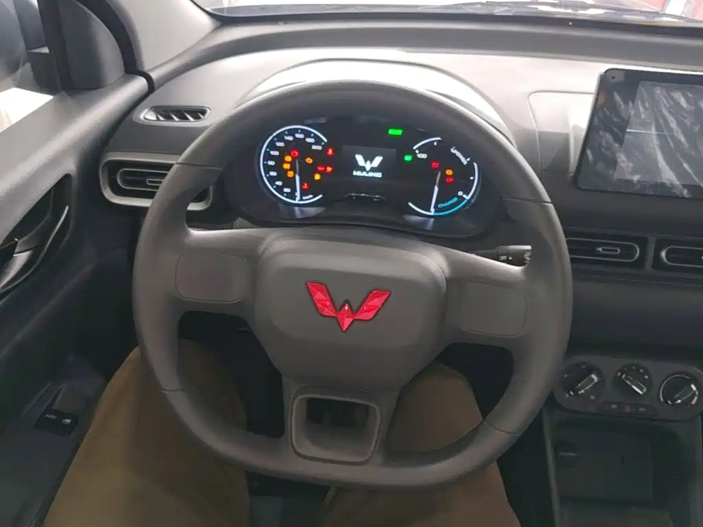 Wuling Hongguang EV — миниатюра 11