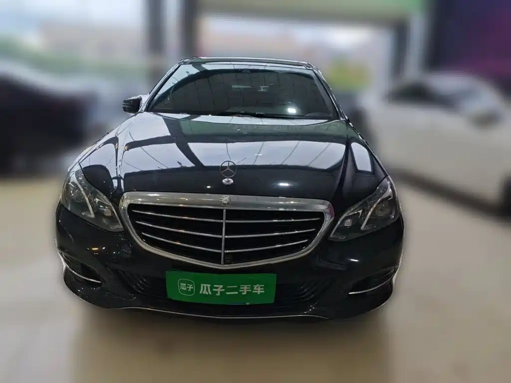 Mercedes-Benz E-Class — миниатюра 2