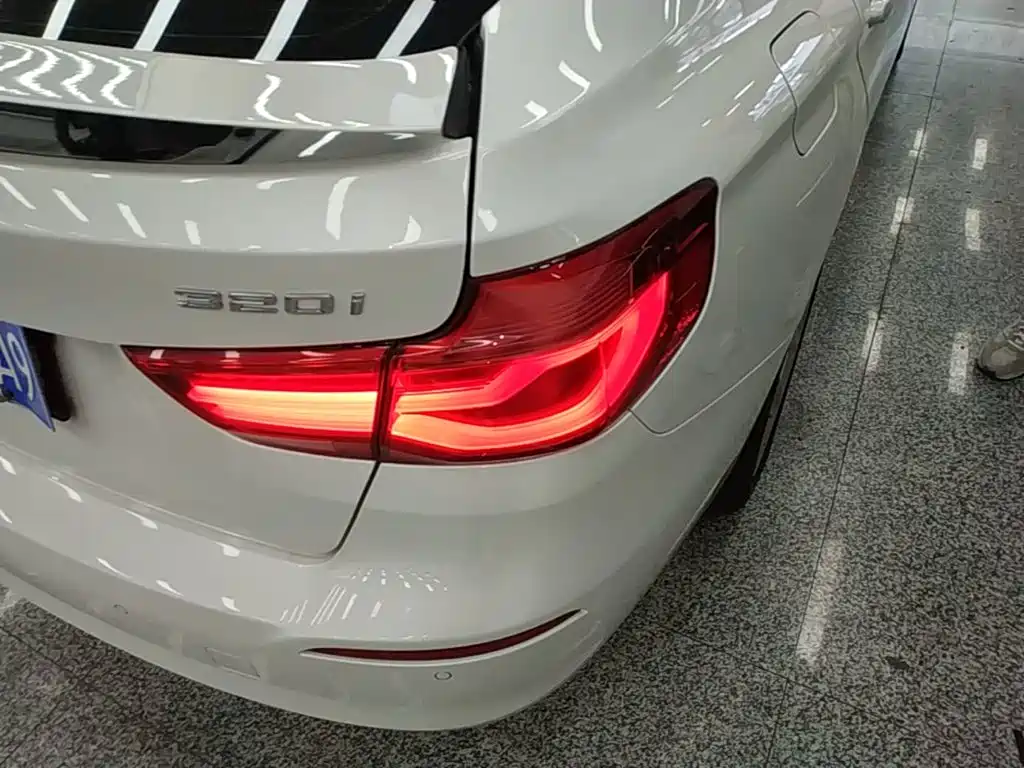 BMW 3 Series GT — миниатюра 8