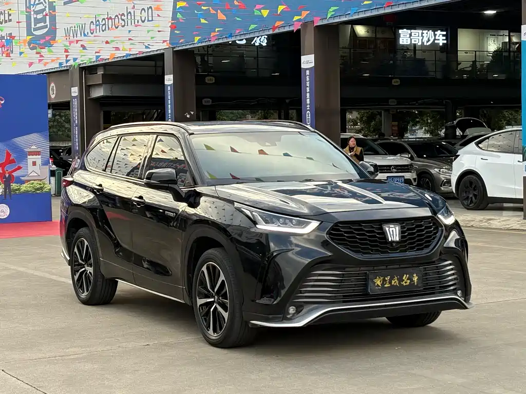 Toyota Crown Kluger 2023 2.5L HEV Luxury