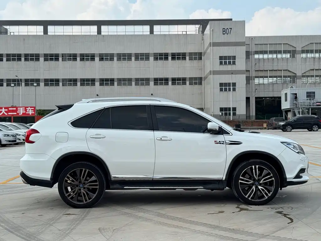 BYD Tang New Energy — миниатюра 4