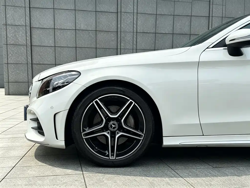 Mercedes-Benz C-Class (Import) — миниатюра 18