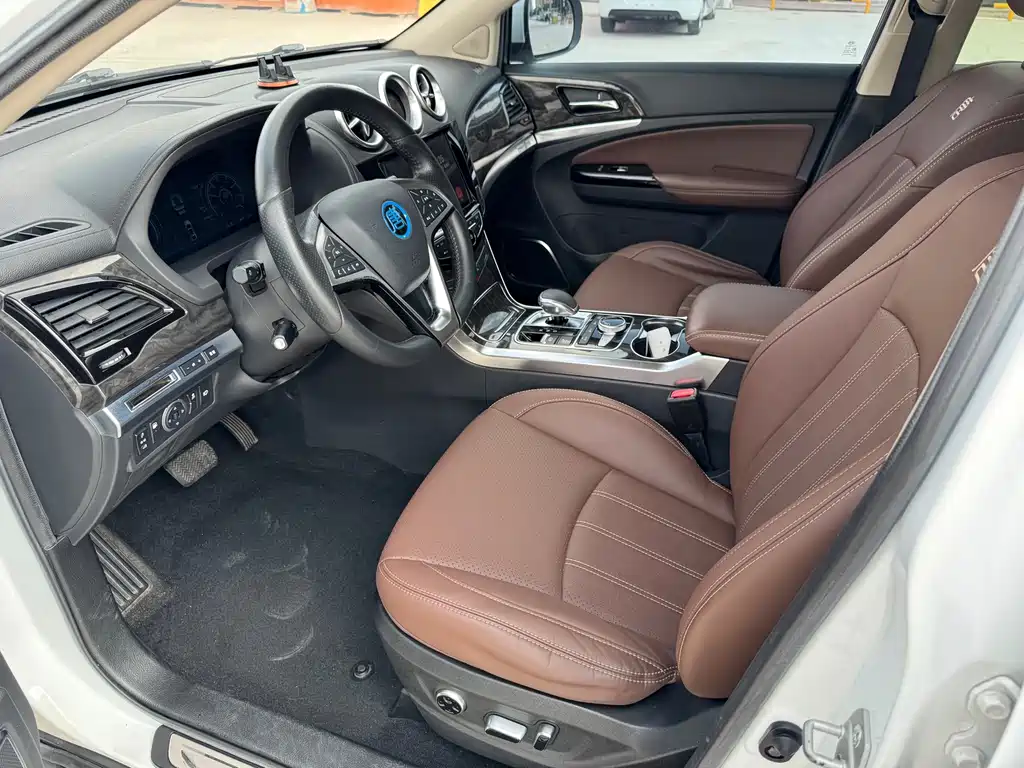BYD Tang New Energy — миниатюра 9