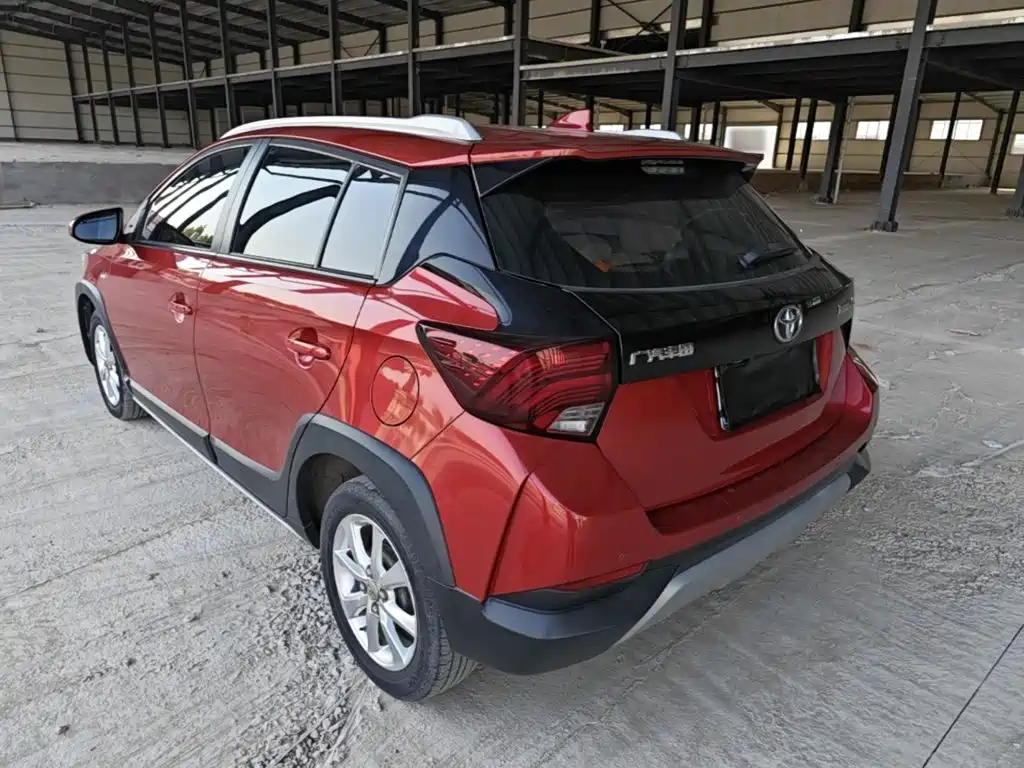 Toyota Yaris L — миниатюра 5