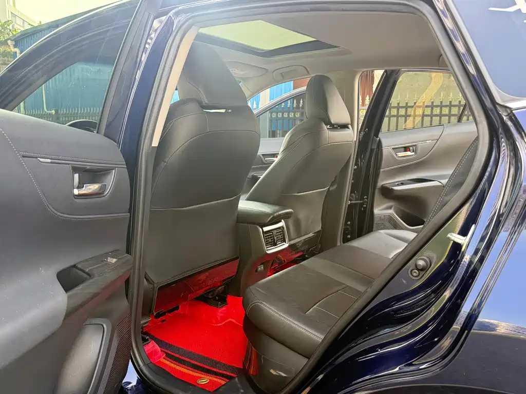 Toyota Harrier — миниатюра 5