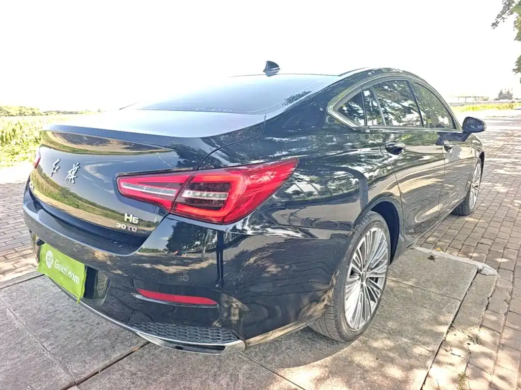 Hongqi Hongqi H5 — миниатюра 7