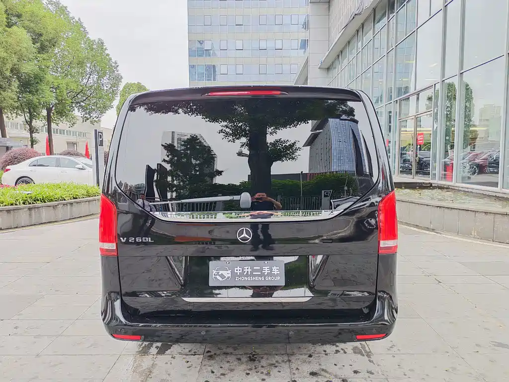 Mercedes-Benz V-Class — миниатюра 28