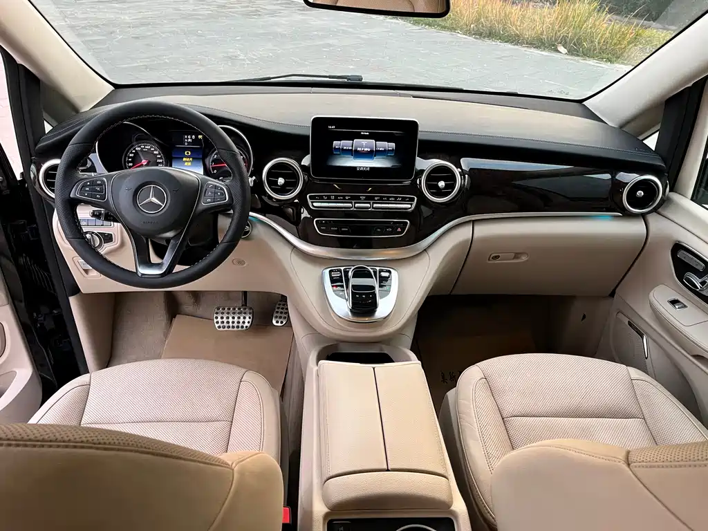 Mercedes-Benz V-Class V 2016 V 260 L Luxury Long Wheelbase