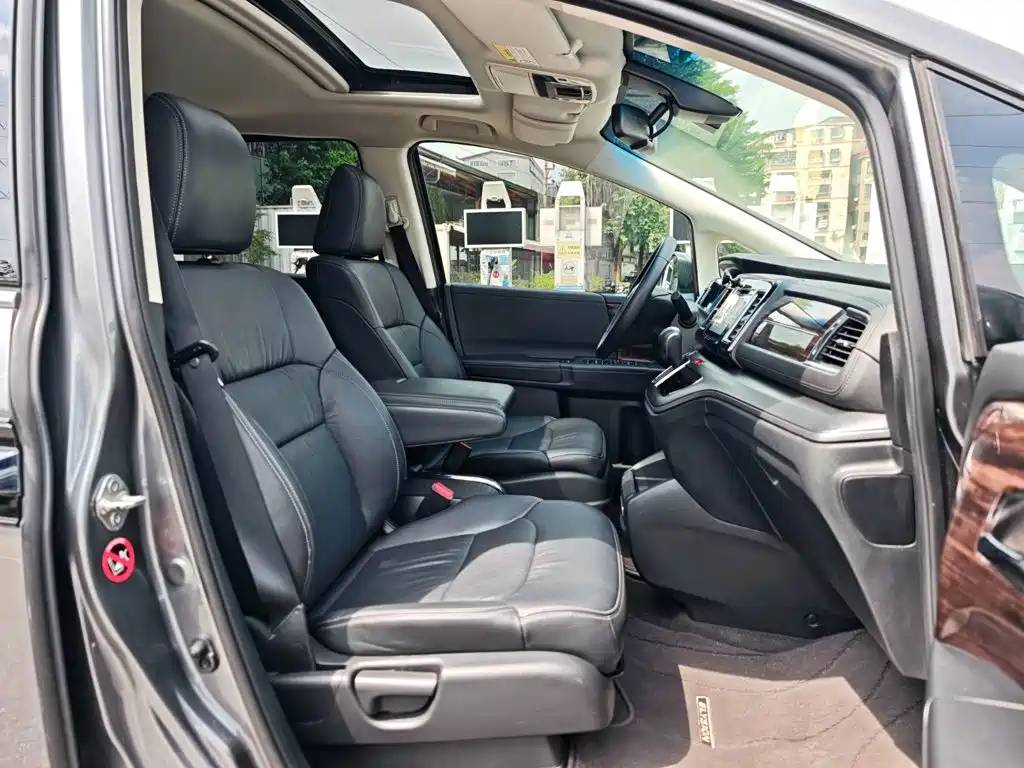 Honda Elysion — миниатюра 20
