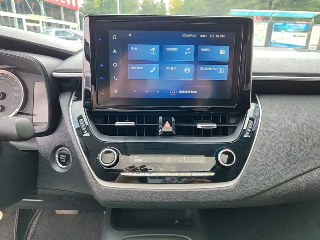 Toyota Corolla — миниатюра 13