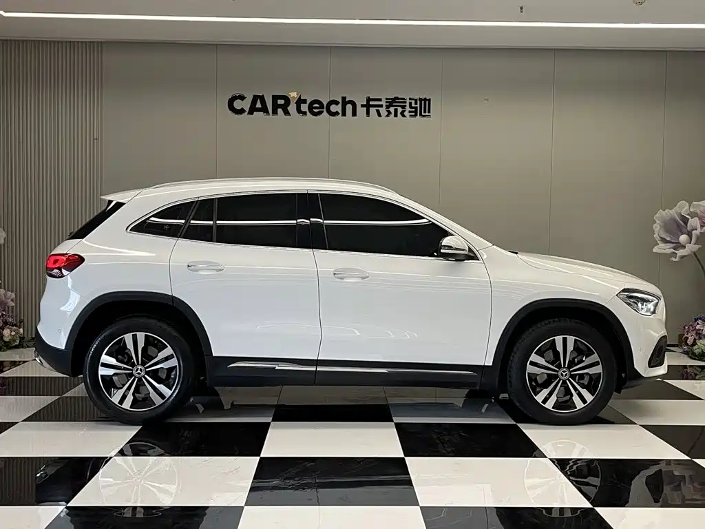 Mercedes-Benz GLA — миниатюра 4