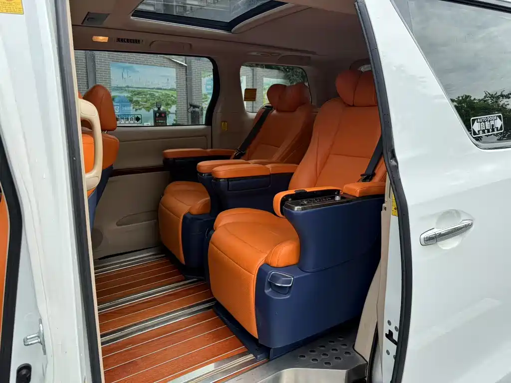 Toyota Alphard 2011 3.5L Luxury