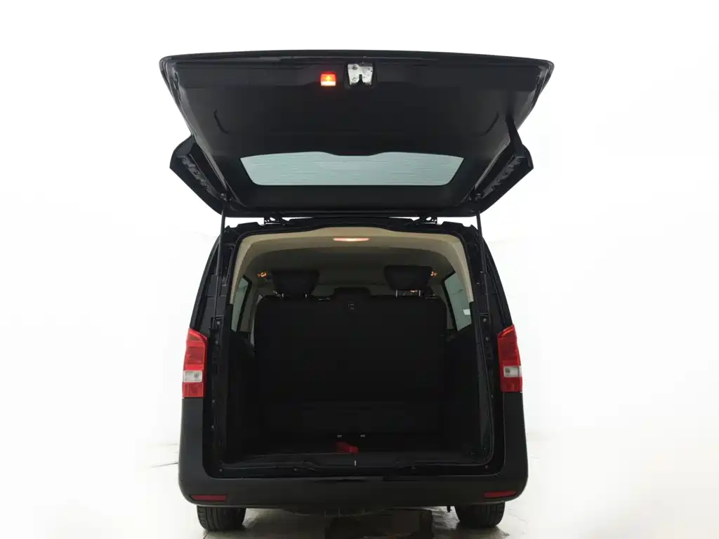 Mercedes-Benz Vito — миниатюра 19