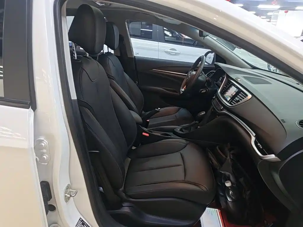 Buick Excelle — миниатюра 25