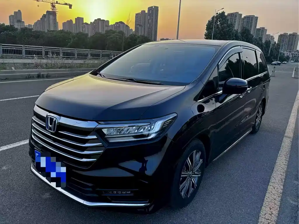 Honda Odyssey 2024 2.0L e:HEV Sharp Delight Edition