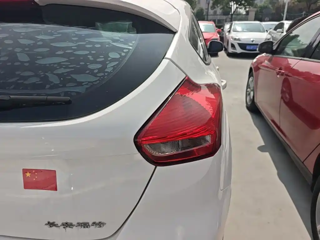 Ford Focus — миниатюра 8