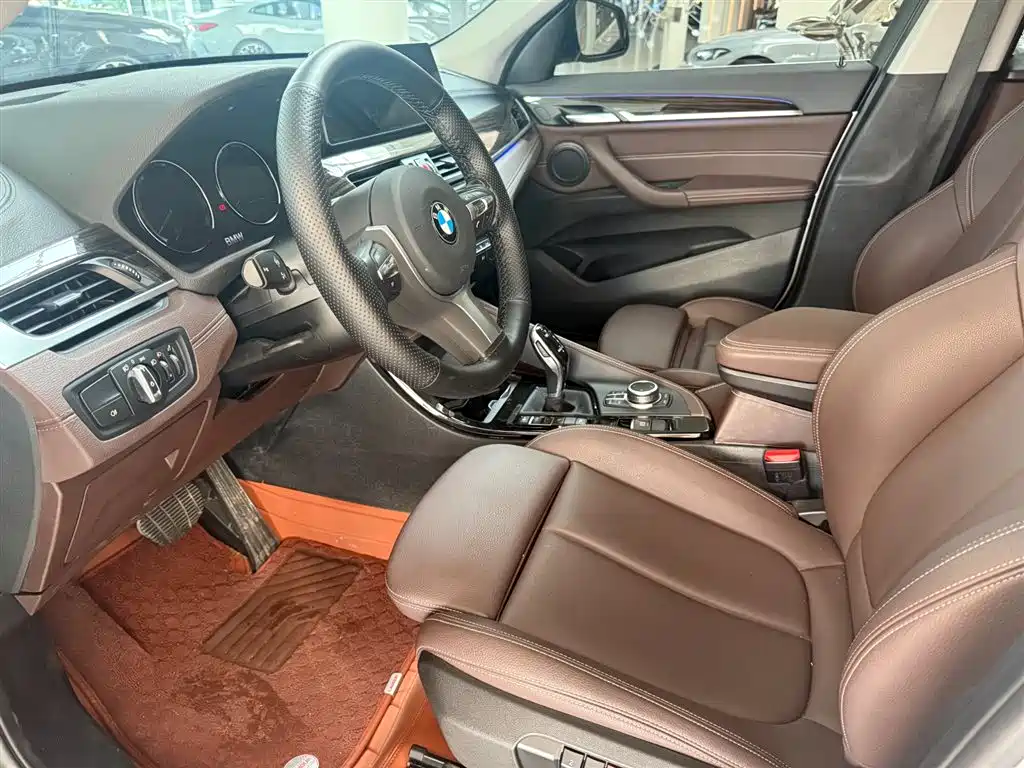 BMW X1 — миниатюра 10