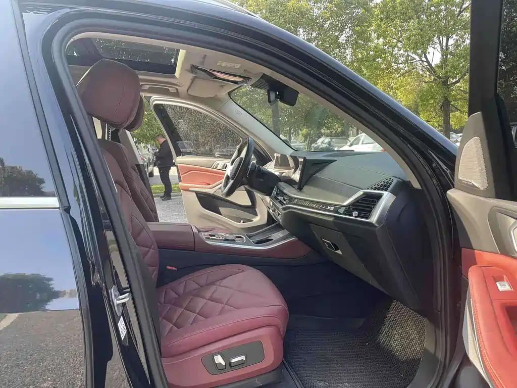 BMW X5 — миниатюра 8