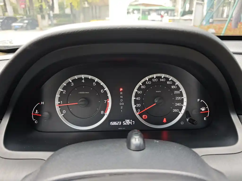 Honda Accord — миниатюра 14