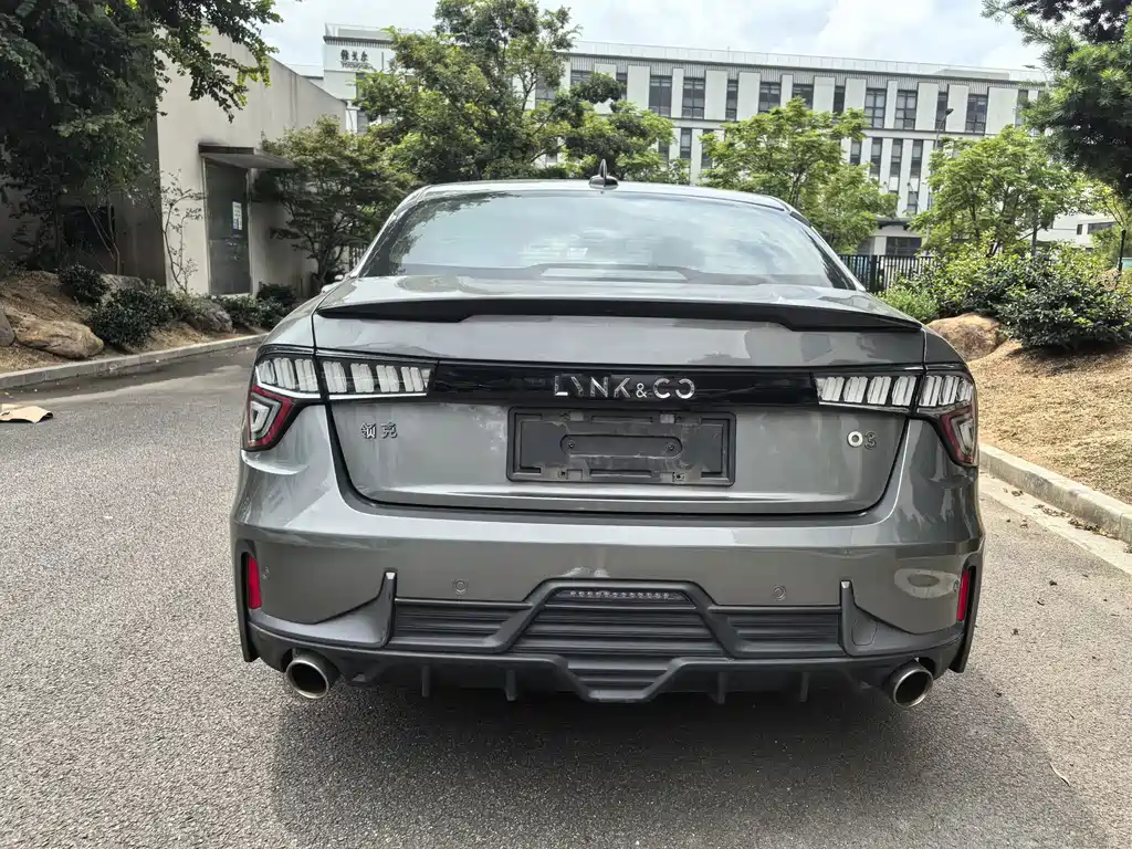 Lynk & Co 03 — миниатюра 16