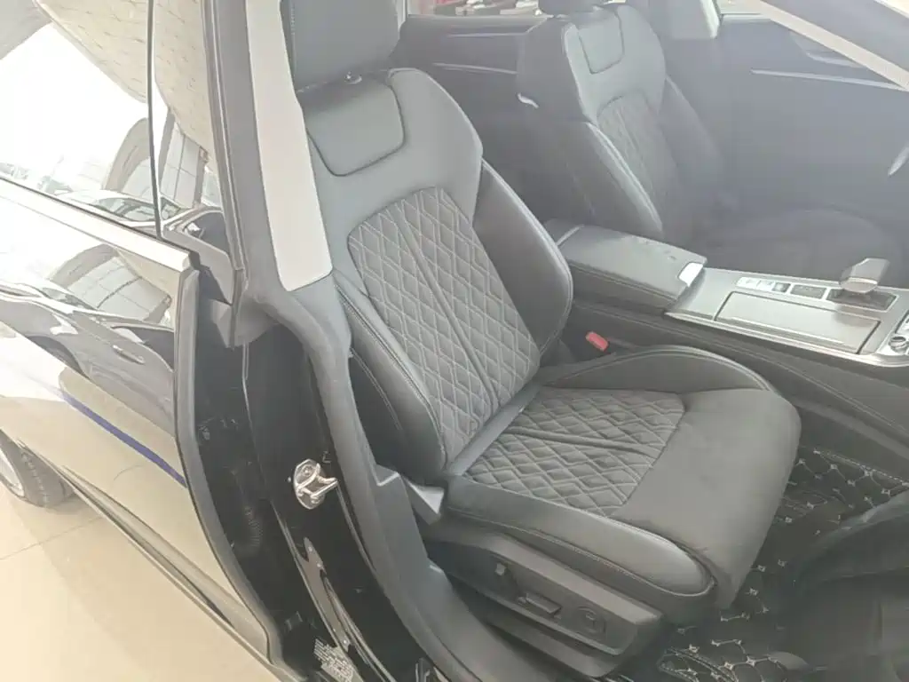 Audi A7L — миниатюра 25