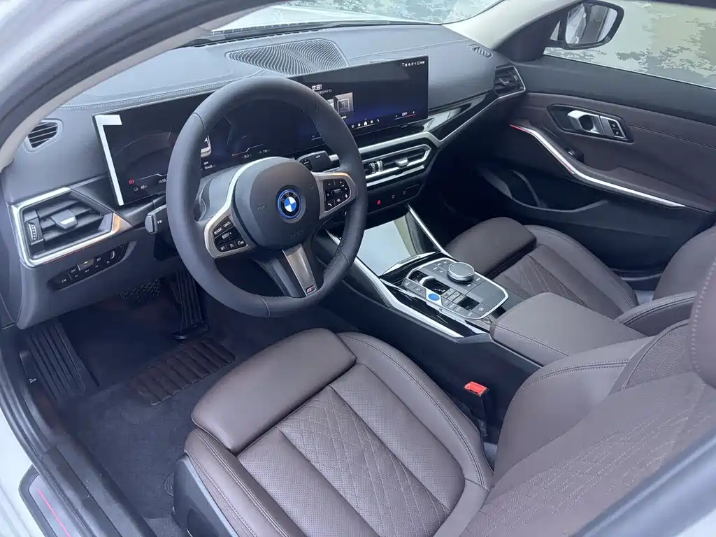BMW i3 2024 eDrive 35 L