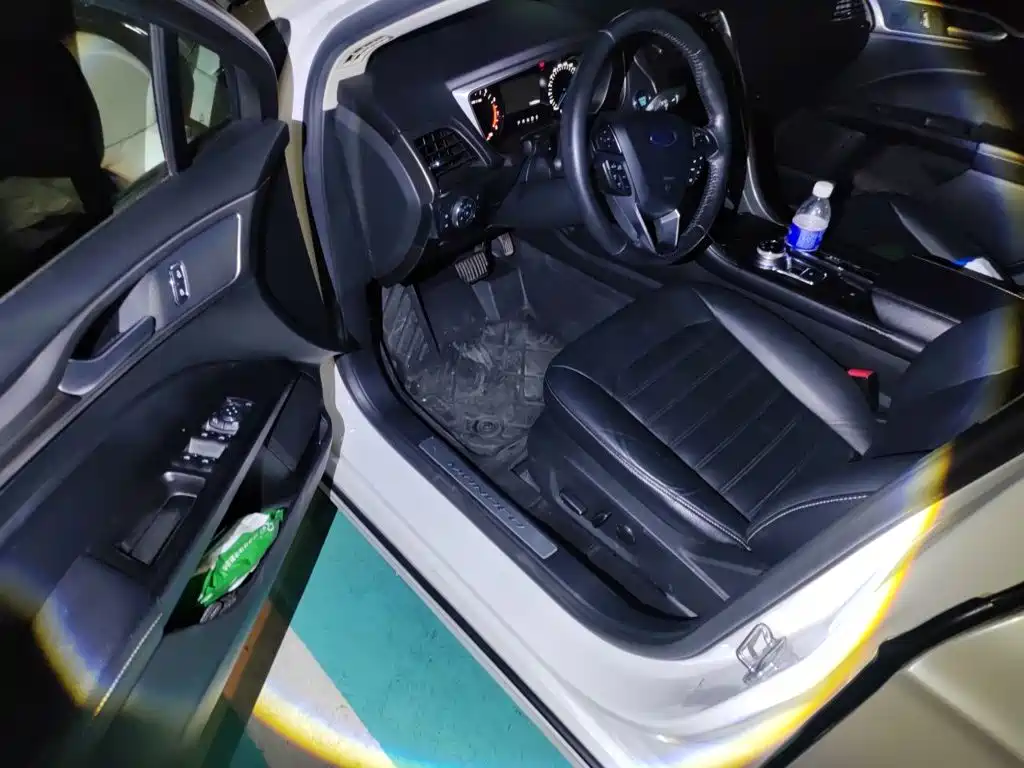 Ford Mondeo — миниатюра 14