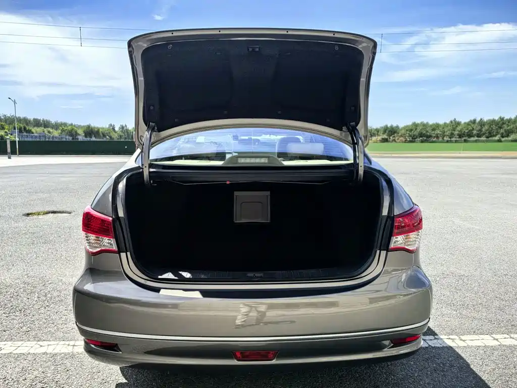 Nissan Sylphy — миниатюра 24