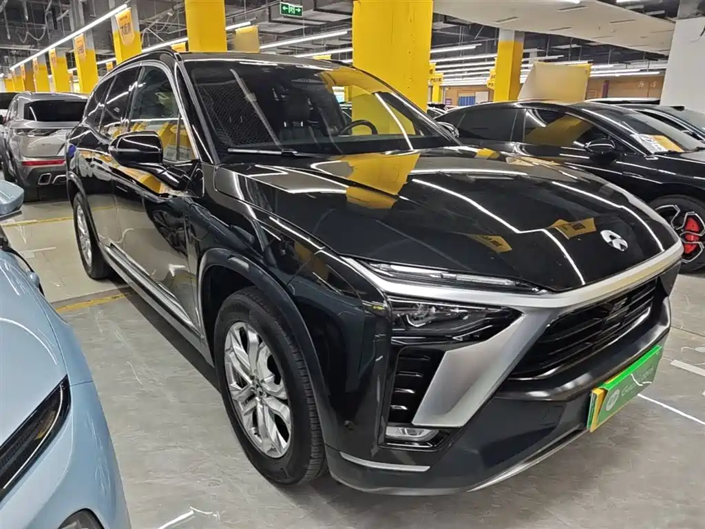 NIO ES8 2020 580KM мест
