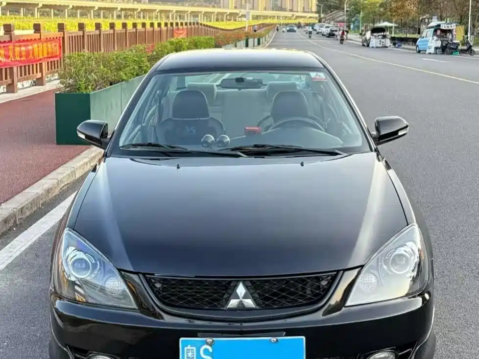 Mitsubishi Лэнс. — миниатюра 2