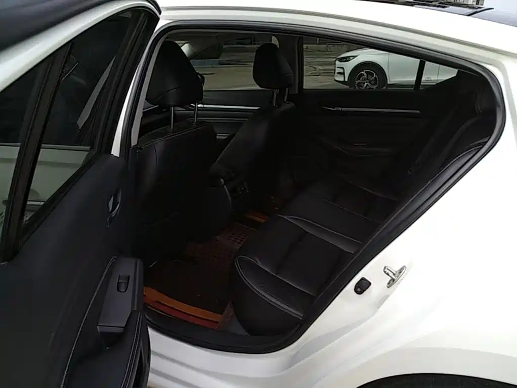 Nissan Teana — миниатюра 17