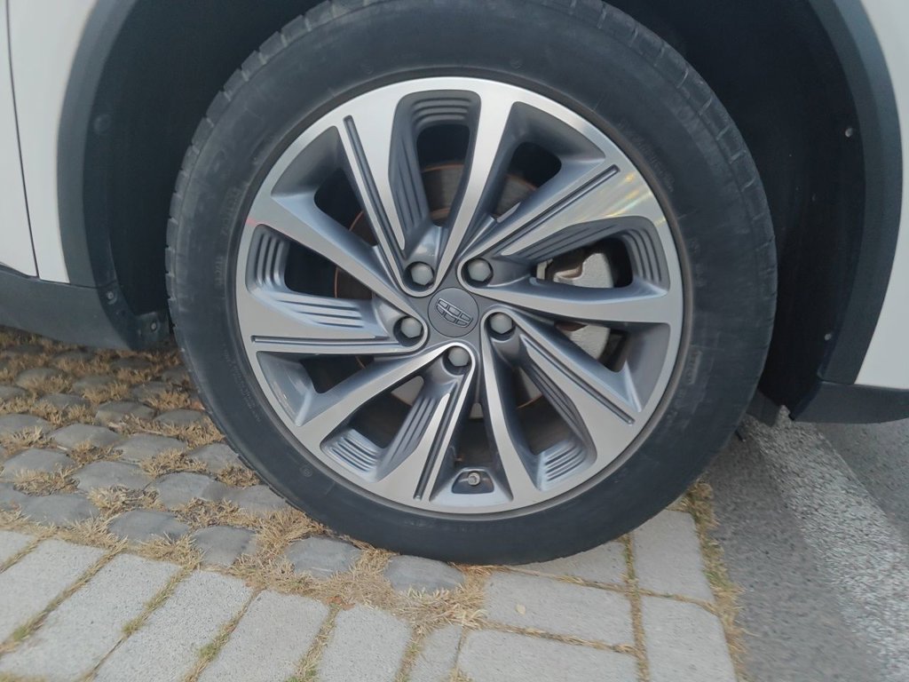 Geely Jia Ji New Energy — миниатюра 24