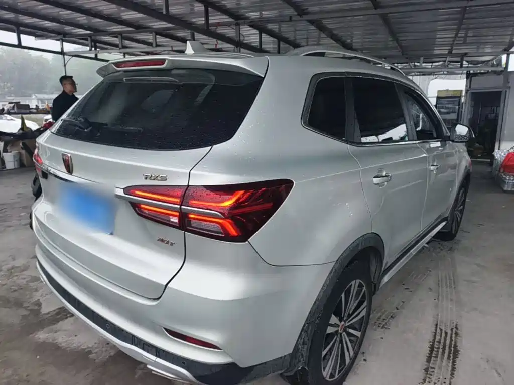 Roewe RX5 — миниатюра 7