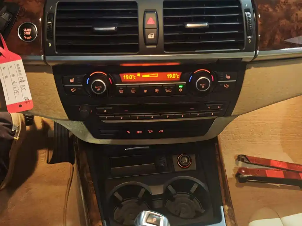 BMW X5 (Import) — миниатюра 18