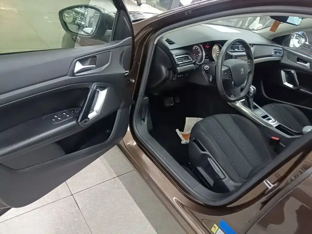 Peugeot 408 — миниатюра 16
