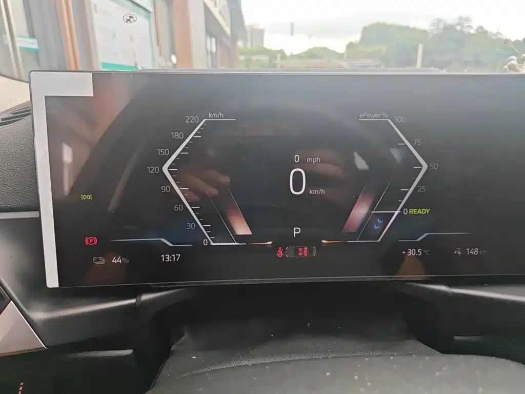 BMW i3 — миниатюра 12