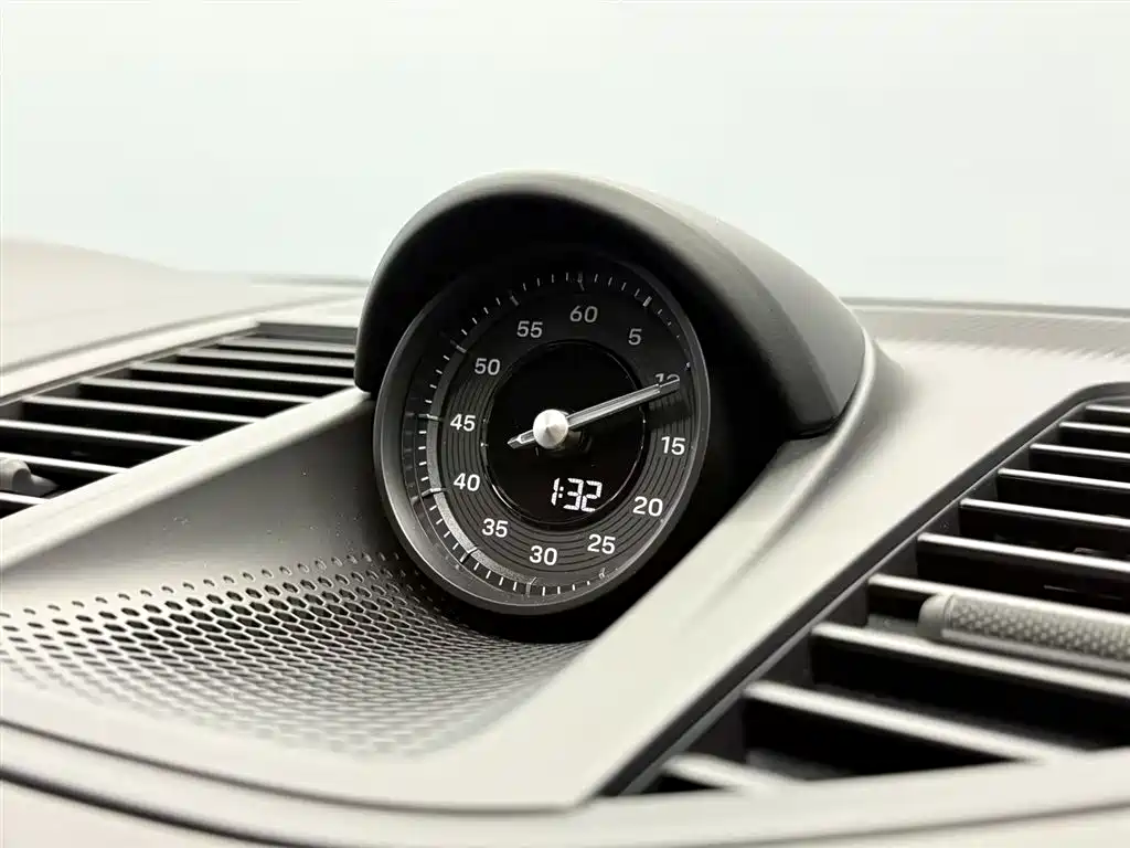 Porsche Panamera — миниатюра 11