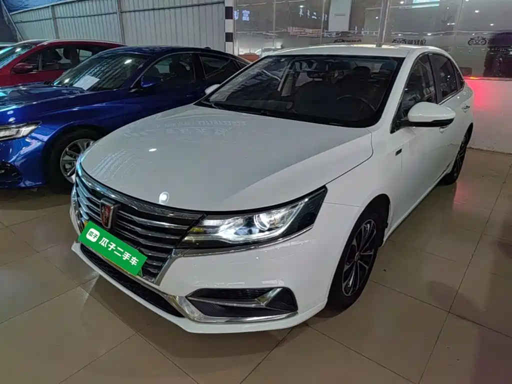 Roewe i6 New Energy — миниатюра 2