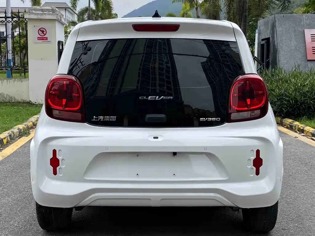 Roewe Clever — миниатюра 8