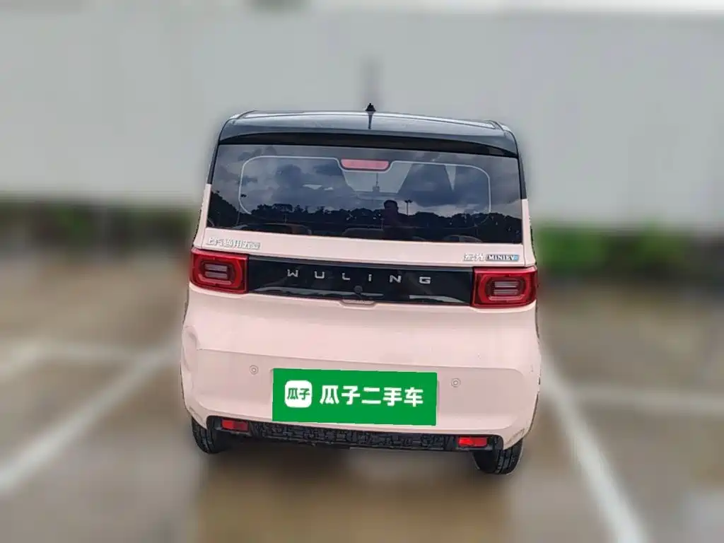 Wuling MINIEV — миниатюра 8