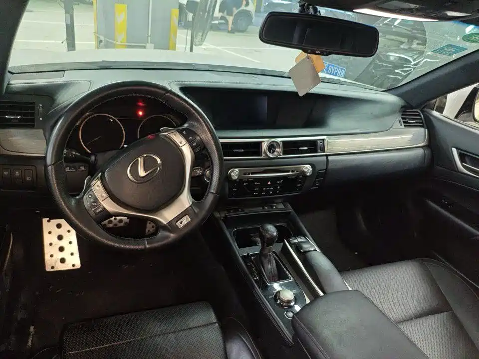 Lexus GS — миниатюра 3