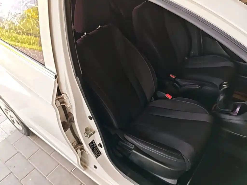 Baojun 310 — миниатюра 25