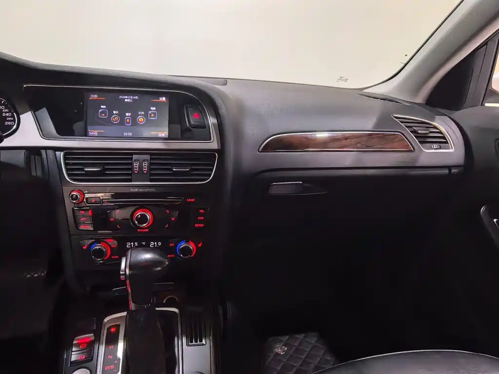 Audi A4L — миниатюра 12