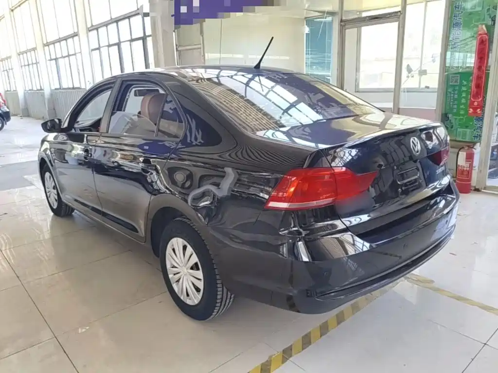 Volkswagen Santana — миниатюра 5