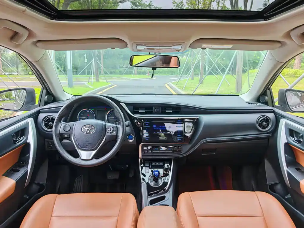 TOYOTA COROLLA DUAL ENGINE E+