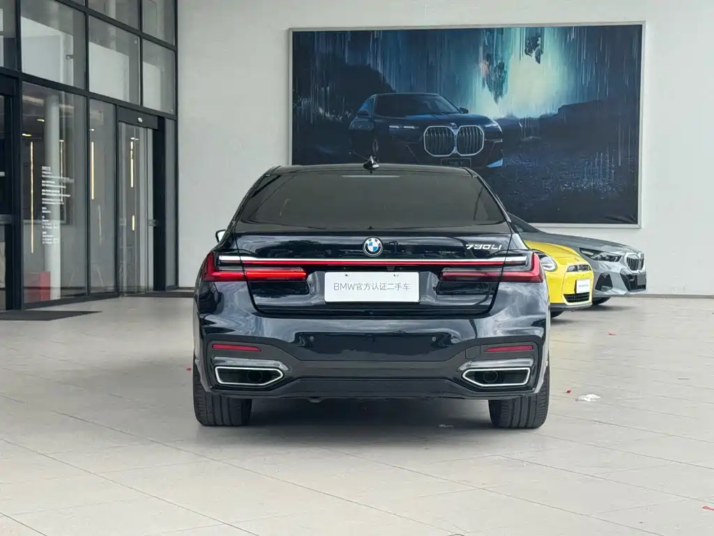 BMW 7 Series — миниатюра 6
