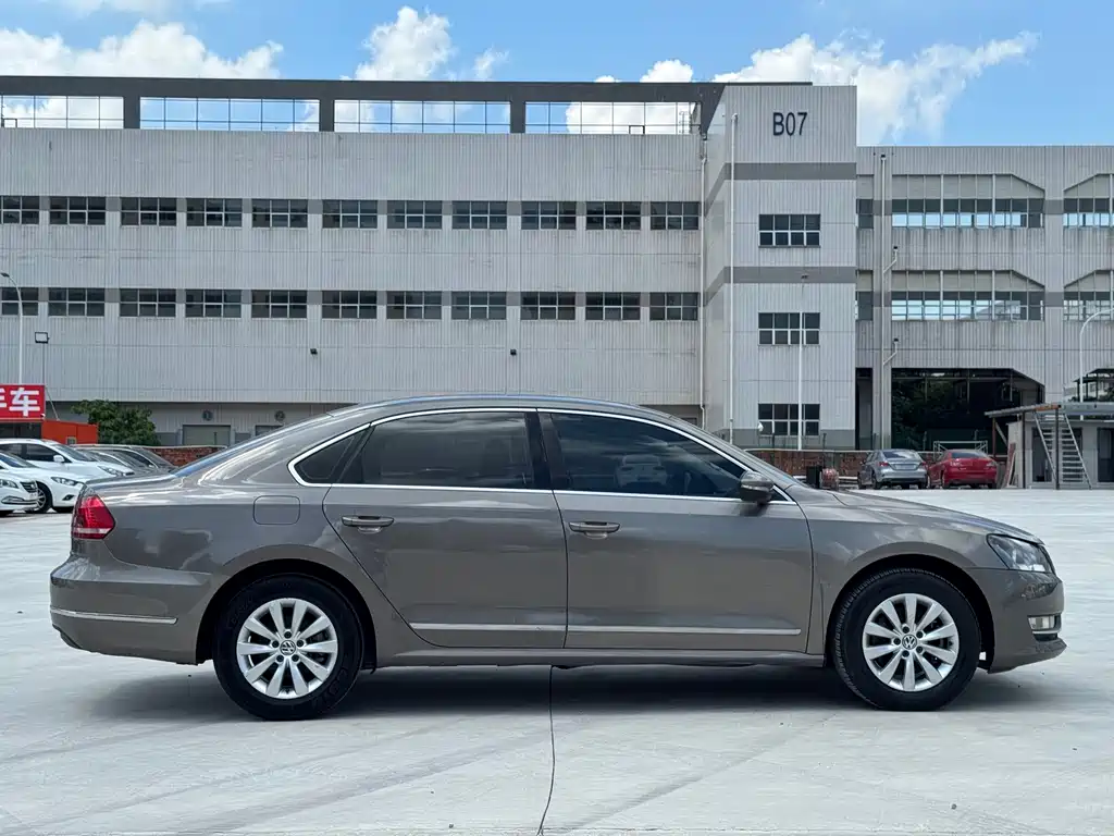 Volkswagen Passat — миниатюра 4