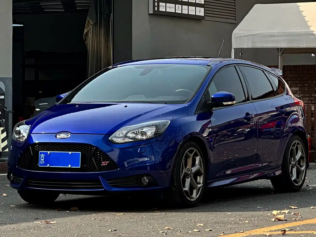 Ford Focus (Import) 2014