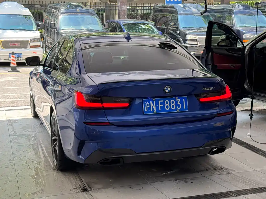 BMW 3 Series — миниатюра 3