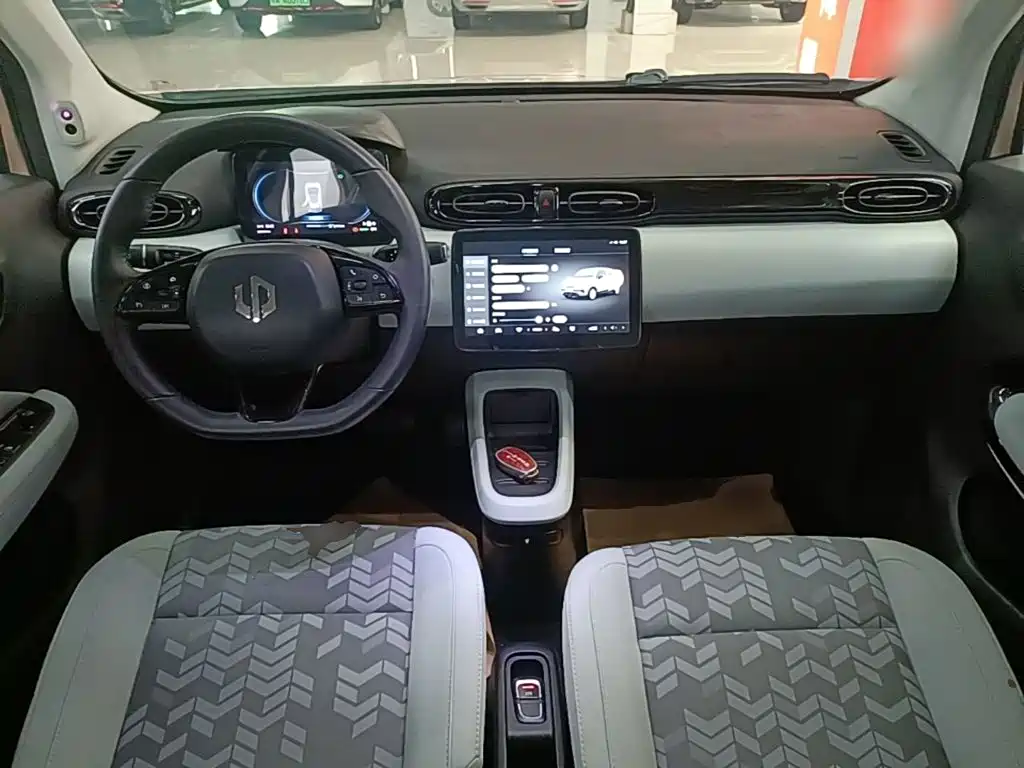 Leapmotor Leapmotor T03 — миниатюра 10